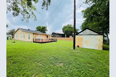 109 Lois Street, Waxahachie, TX 75165 - Photo 4