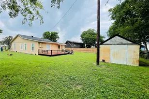 109 Lois St, Waxahachie, TX 75165 - Photo 18