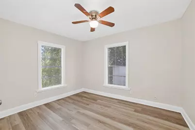 1933 Greenfield Avenue, Fort Worth, TX 76102 - Photo 8