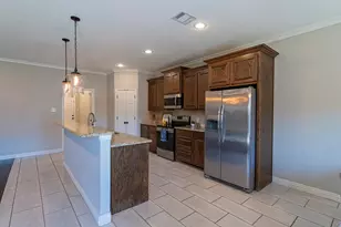 815 Chestnut Grove Dr, Cleburne, TX 76033 - Photo 8