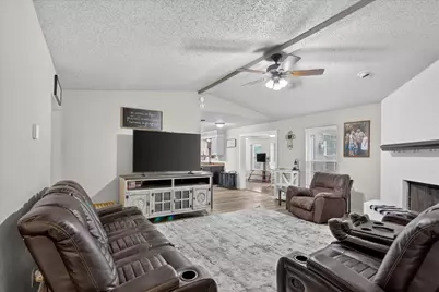 728 Lake Crest Parkway, Azle, TX 76020 - Photo 8