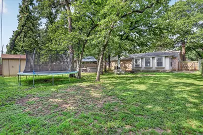 728 Lake Crest Parkway, Azle, TX 76020 - Photo 28