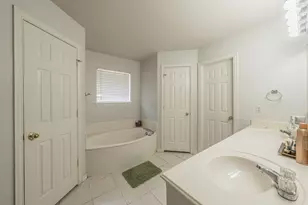425 Madison Pl, Ponder, TX 76259 - Photo 22