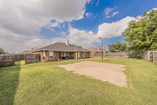 425 Madison Pl, Ponder, TX 76259 - Photo 32