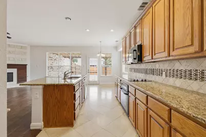 11703 Stephenville Drive, Frisco, TX 75035 - Photo 6