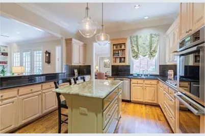 7985 Caruth Court, Dallas, TX 75225 - Photo 8