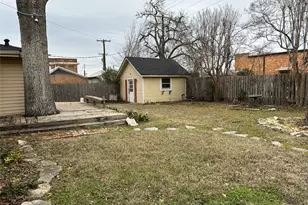 509 E Main St, Mexia, TX 76667 - Photo 4