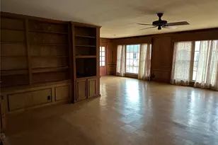 509 E Main St, Mexia, TX 76667 - Photo 10