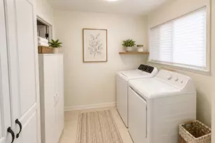 1818 N Plymouth Dr N, Irving, TX 75061 - Photo 12