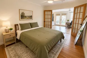 1818 N Plymouth Dr N, Irving, TX 75061 - Photo 8