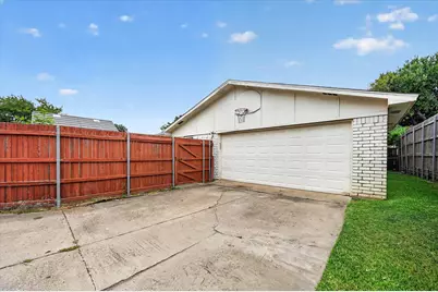 2021 Emory Oak Drive, Carrollton, TX 75007 - Photo 36