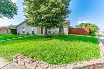 2021 Emory Oak Drive, Carrollton, TX 75007 - Photo 2