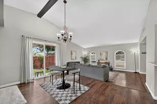 2021 Emory Oak Dr, Carrollton, TX 75007 - Photo 2