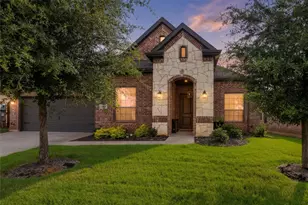 1028 Wildwood Dr, Joshua, TX 76058 - Photo 2