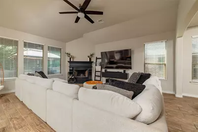 1028 Wildwood Drive, Joshua, TX 76058 - Photo 8