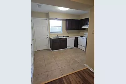 2822 Wimbledon Court, Garland, TX 75041 - Photo 2