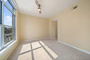 2323 N Houston St, Dallas, TX 75219 - Photo 18