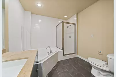2323 N Houston Street #310, Dallas, TX 75219 - Photo 20