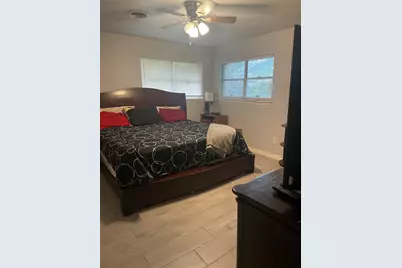 236 Hallbrook Drive, Fort Worth, TX 76134 - Photo 8