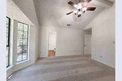 3805 Brookfield Drive, Arlington, TX 76001 - Photo 8
