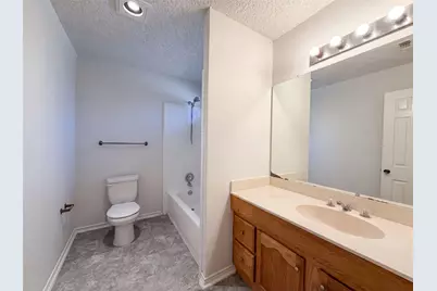 3805 Brookfield Drive, Arlington, TX 76001 - Photo 14