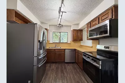 3805 Brookfield Drive, Arlington, TX 76001 - Photo 2