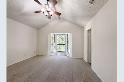 3805 Brookfield Drive, Arlington, TX 76001 - Photo 4