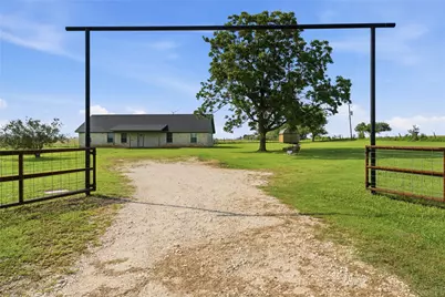 1727 Lcr 124, Mount Calm, TX 76673 - Photo 20