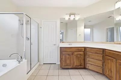 12801 Parkersburg Drive, Fort Worth, TX 76244 - Photo 14