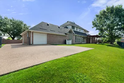 901 Walnut Falls Circle, Mansfield, TX 76063 - Photo 40