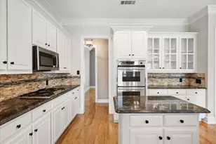 901 Walnut Falls Cir, Mansfield, TX 76063 - Photo 10