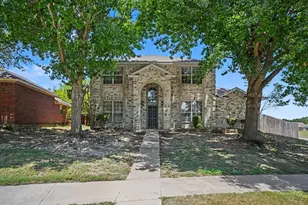 1153 Weaver St, Cedar Hill, TX 75104 - Photo 2