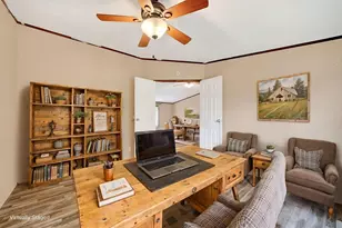 929 W Sterrett Rd, Waxahachie, TX 75167 - Photo 12