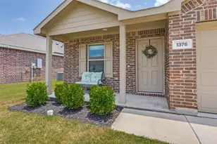 1376 Beach Dr, Azle, TX 76020 - Photo 1