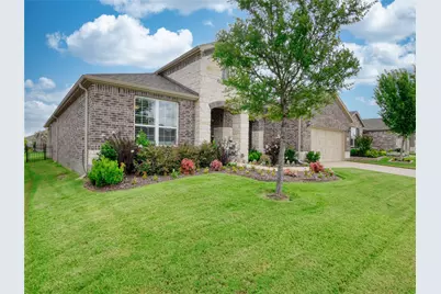 1125 Cornerstone Drive, Little Elm, TX 76227 - Photo 4