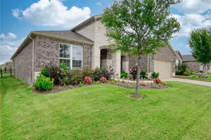 1125 Cornerstone Dr, Little Elm, TX 76227 - Photo 4