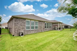 1125 Cornerstone Dr, Little Elm, TX 76227 - Photo 8