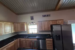 613-B N Access Rd, Tye, TX 79603 - Photo 12