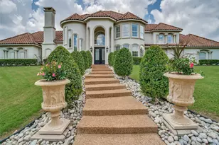 2200 Woodbridge Dr, McKinney, TX 75072 - Photo 2