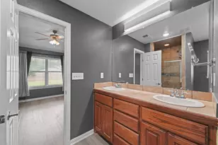 305 Ashwood St, Azle, TX 76020 - Photo 28
