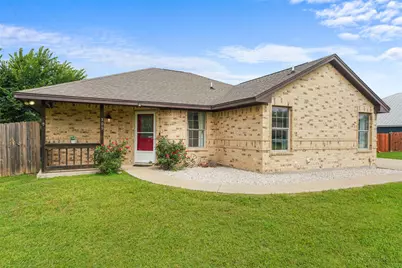 305 Ashwood Street, Azle, TX 76020 - Photo 2