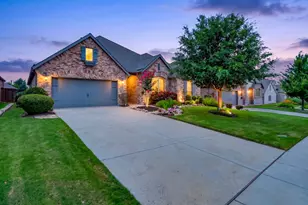 3713 Wildridge Blvd, Oak Point, TX 75068 - Photo 1