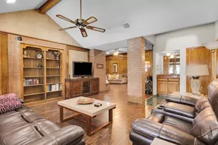 3630 Ridgewood Dr, Grand Prairie, TX 75052 - Photo 2