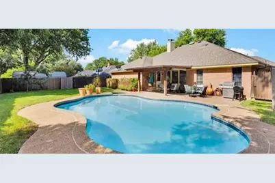 3630 Ridgewood Drive, Grand Prairie, TX 75052 - Photo 4