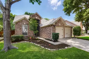 2905 Furlong Dr W, Flower Mound, TX 75022 - Photo 2