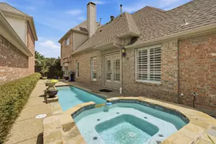 8625 Old Oak Dr, Irving, TX 75063 - Photo 30