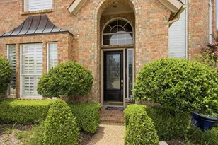8625 Old Oak Dr, Irving, TX 75063 - Photo 4