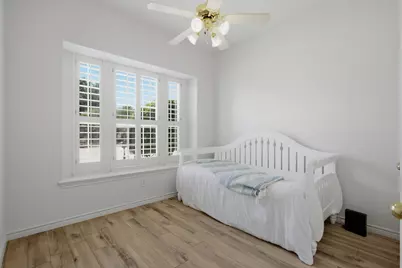 8625 Old Oak Drive, Irving, TX 75063 - Photo 22