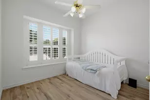 8625 Old Oak Dr, Irving, TX 75063 - Photo 22