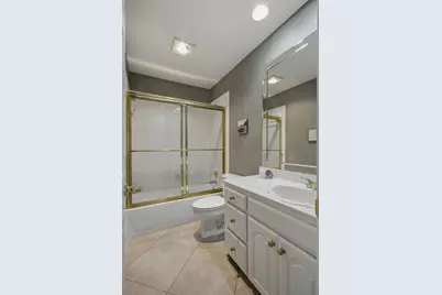 8625 Old Oak Drive, Irving, TX 75063 - Photo 28